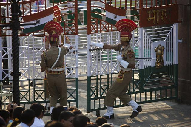 108 Wagah, Grens India en Pakistan.jpg